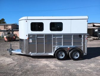 New 2024 MAVERICK TRAILERS MAV LITE DELUXE 2H BP WB SZ Horse Trailer