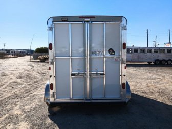 New 2024 MAVERICK TRAILERS MAV LITE DELUXE 2H BP WB SZ Horse Trailer