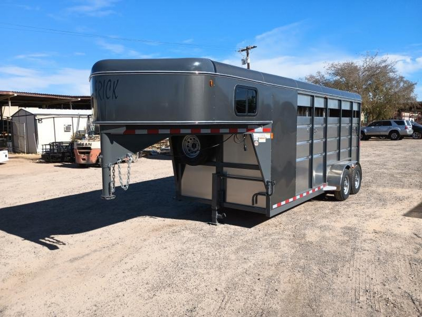 New 2024 MAVERICK TRAILERS MAVERICK 3H GOOSENECK Horse Trailer