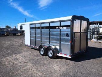 New 2024 MAVERICK TRAILERS MAVERICK 3H GOOSENECK Horse Trailer