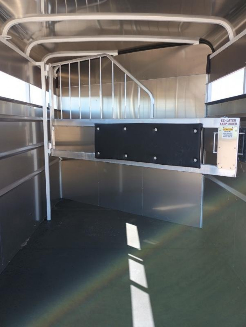 New 2024 Maverick Trailers MAVERICK 2H HIGH SIDE BP Horse Trailer