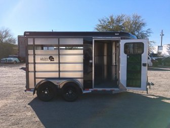 New 2024 Maverick Trailers MAVERICK 2H HIGH SIDE BP Horse Trailer