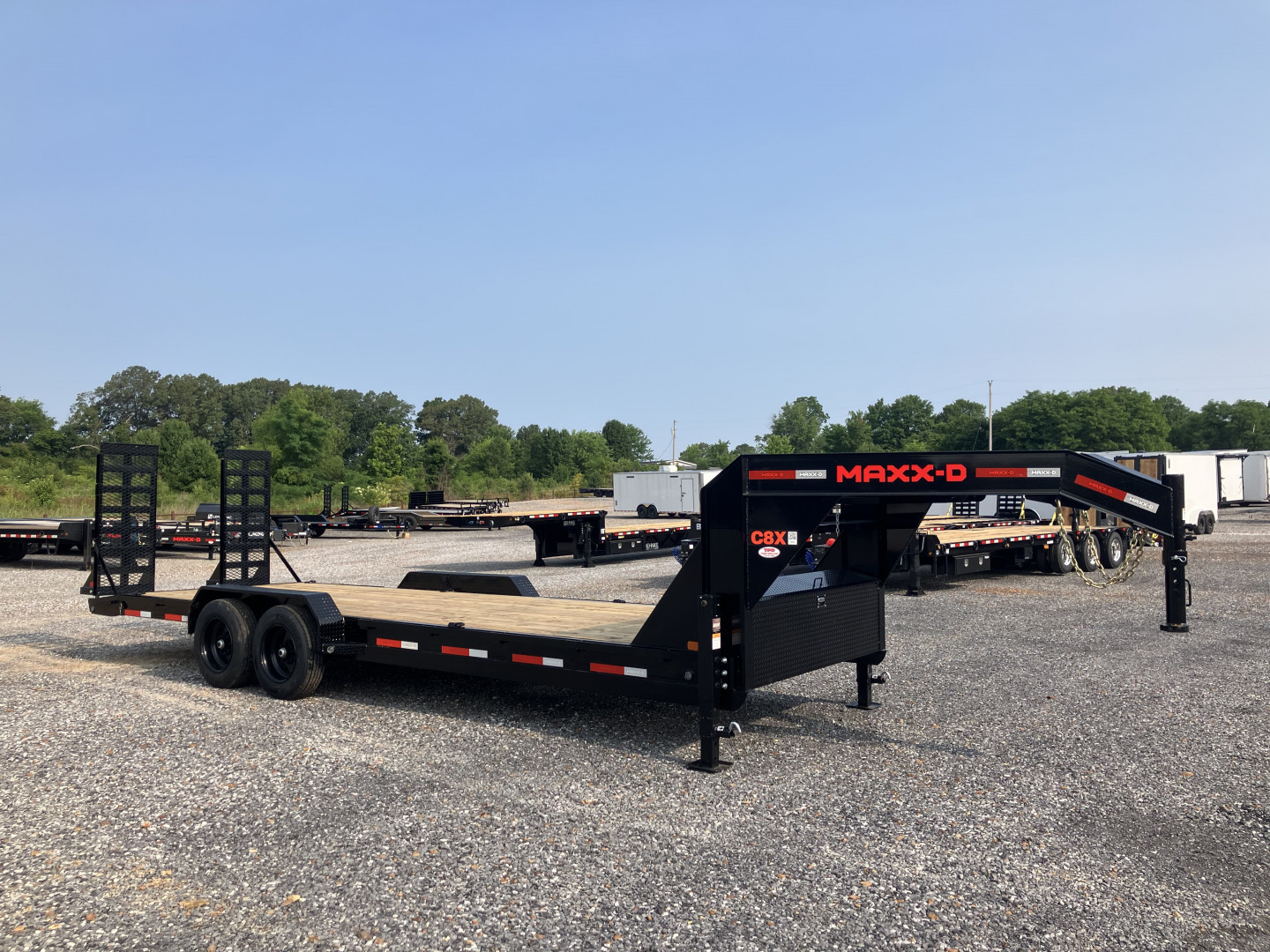 New 2026 MAXXD 83"x24' 18k Gooseneck Equipment Trailer