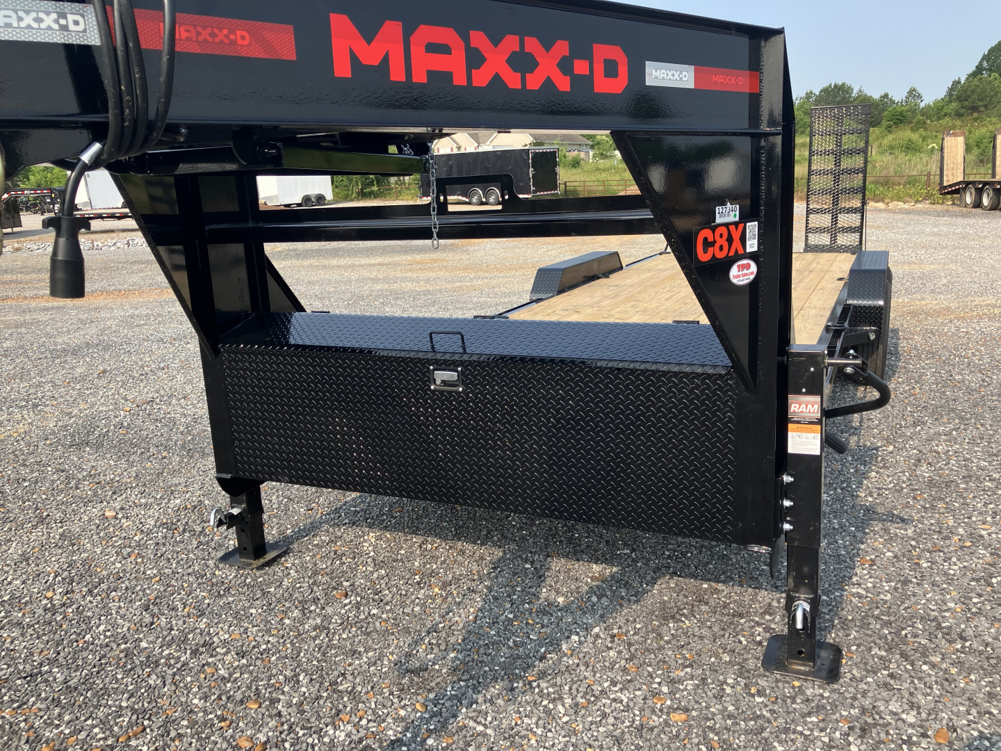 New 2026 MAXXD 83"x24' 18k Gooseneck Equipment Trailer