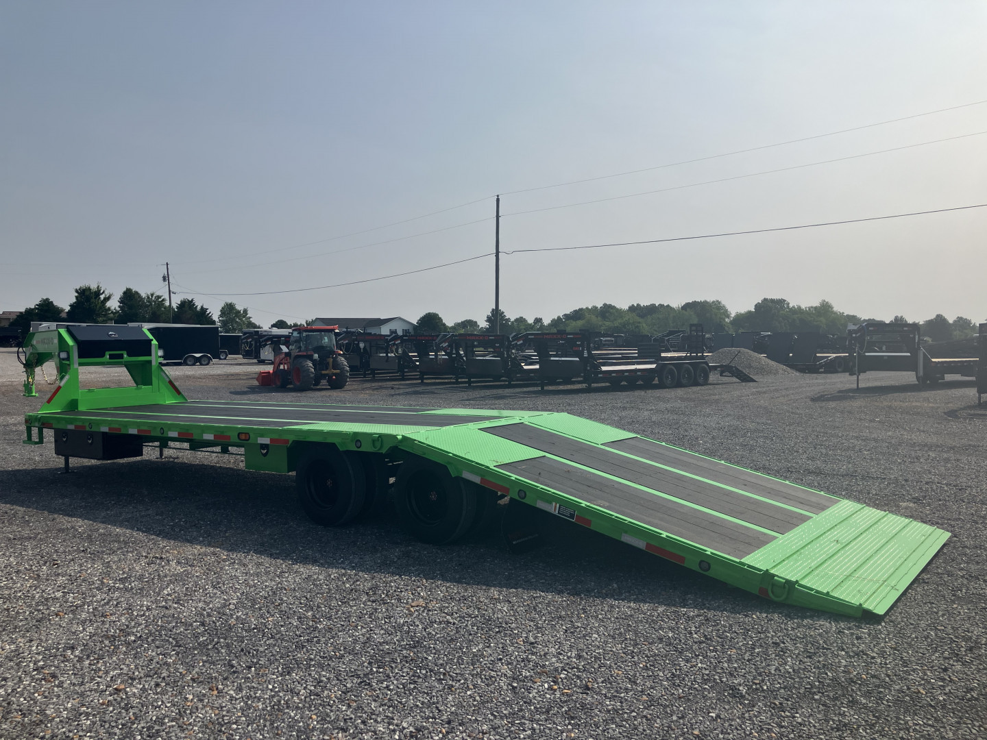 New 2026 MAXXD 102"X34' 30k Hyd Dove Gooseneck Trailer