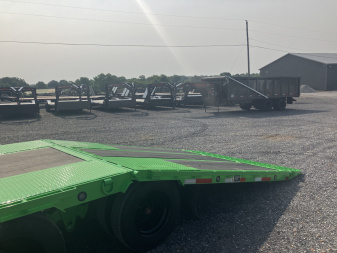 New 2026 MAXXD 102"X34' 30k Hyd Dove Gooseneck Trailer