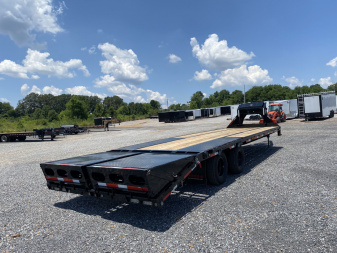 New 2026 MAXXD 102"X30' 25K Gooseneck Flatbed Trailer *ENGINEERED FRAME*