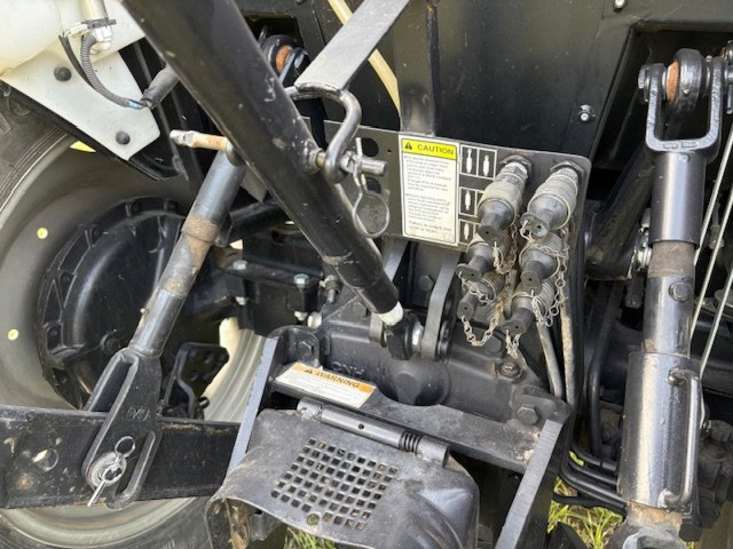 Used 2010 Case / Farmall 95 4wd Pre-Emissions Loader Tractor