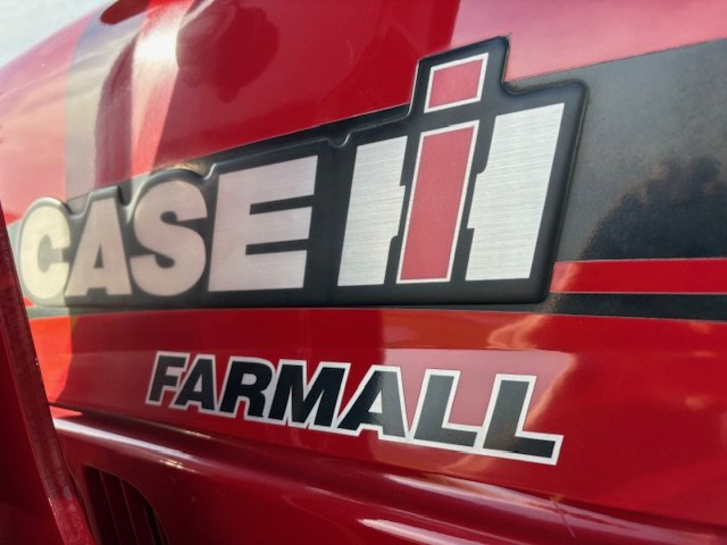 Used 2016 Case / Farmall 100C MFWD Loader Tractor