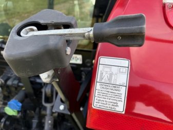 Used 2016 Case / Farmall 100C MFWD Loader Tractor