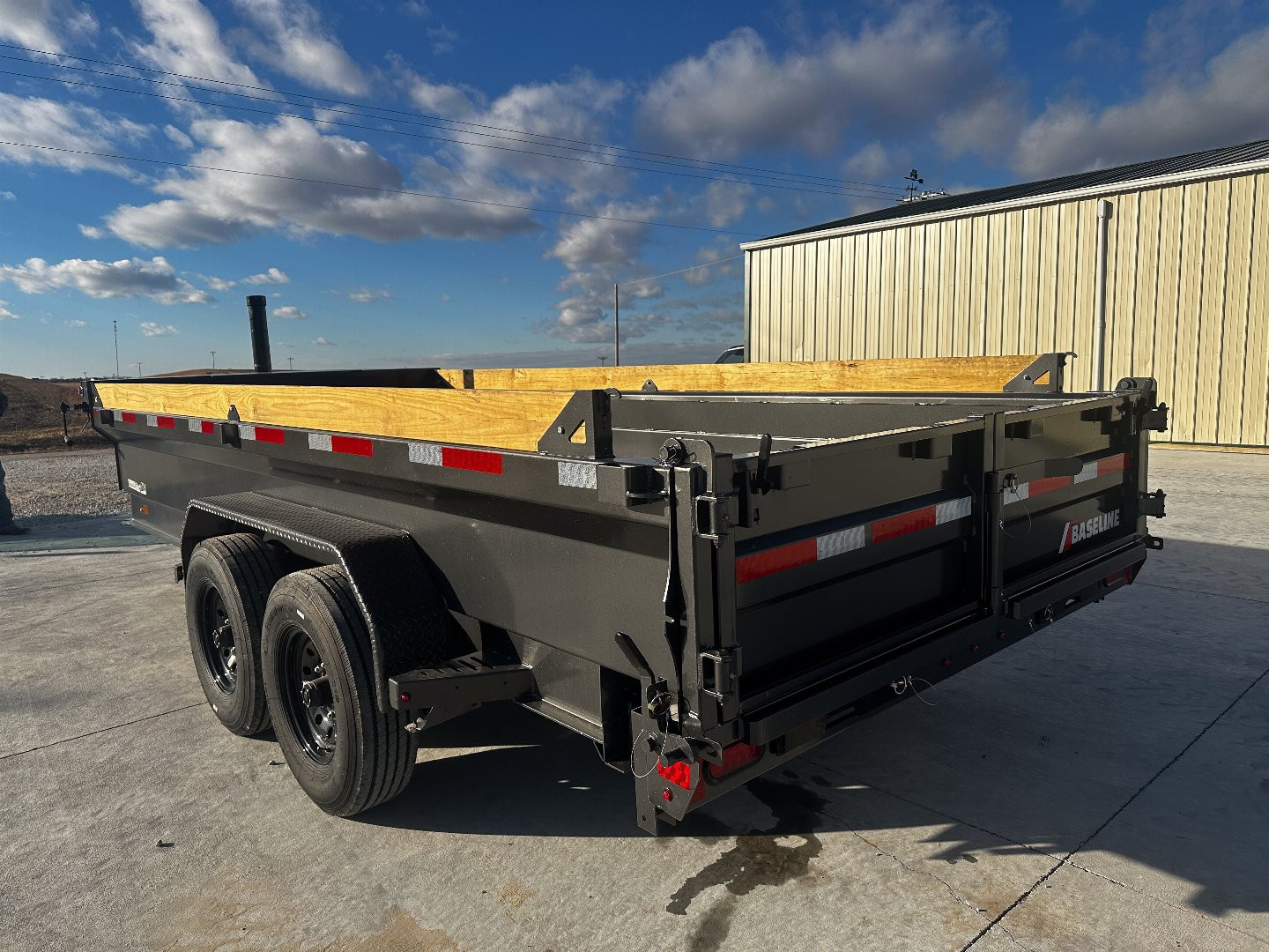 New 2025 Baseline 82x14 HDU-208 16K Telescopic Dump Trailer
