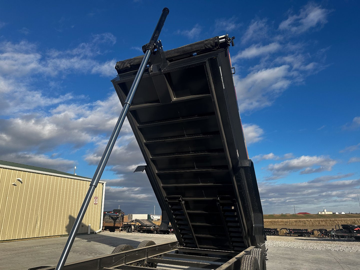 New 2025 Baseline 82x14 HDU-208 16K Telescopic Dump Trailer