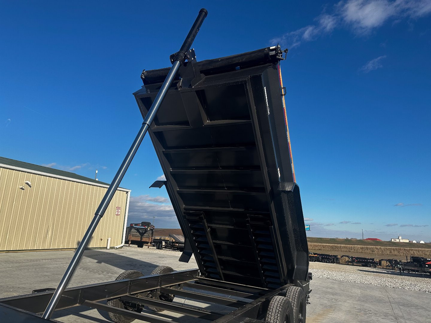 New 2025 Baseline 82x14 HDU-207 Telescopic Dump Trailer