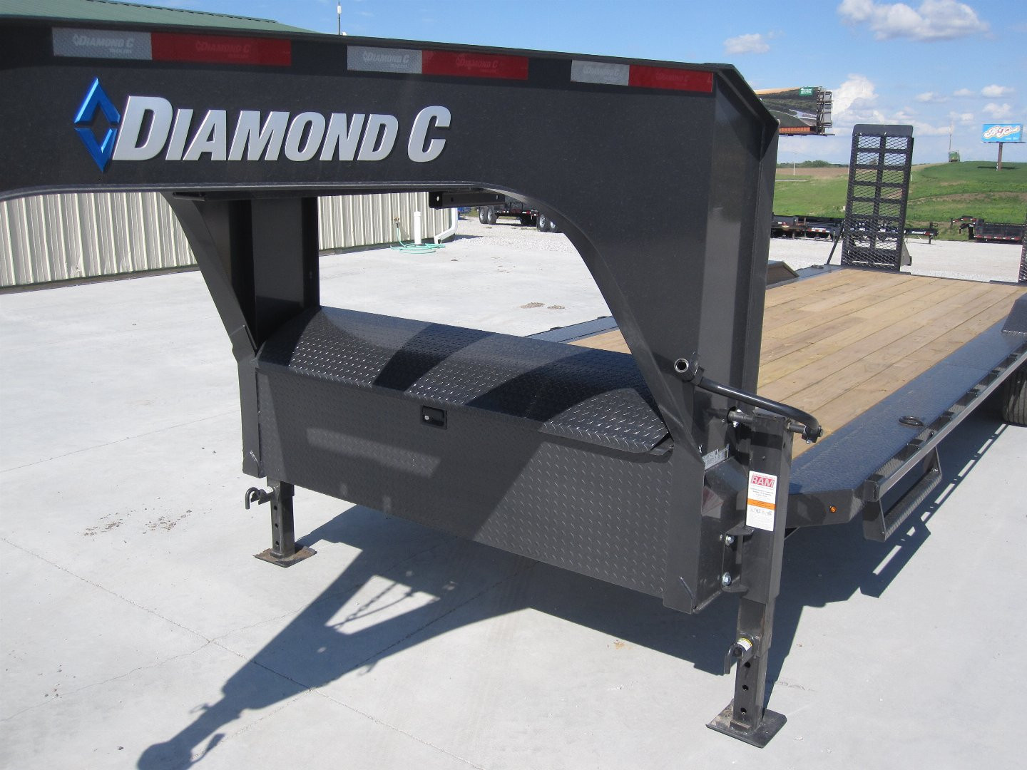 New 2024 Diamond C Trailers LPX-207 102x26 Gooseneck Equipment Trailer