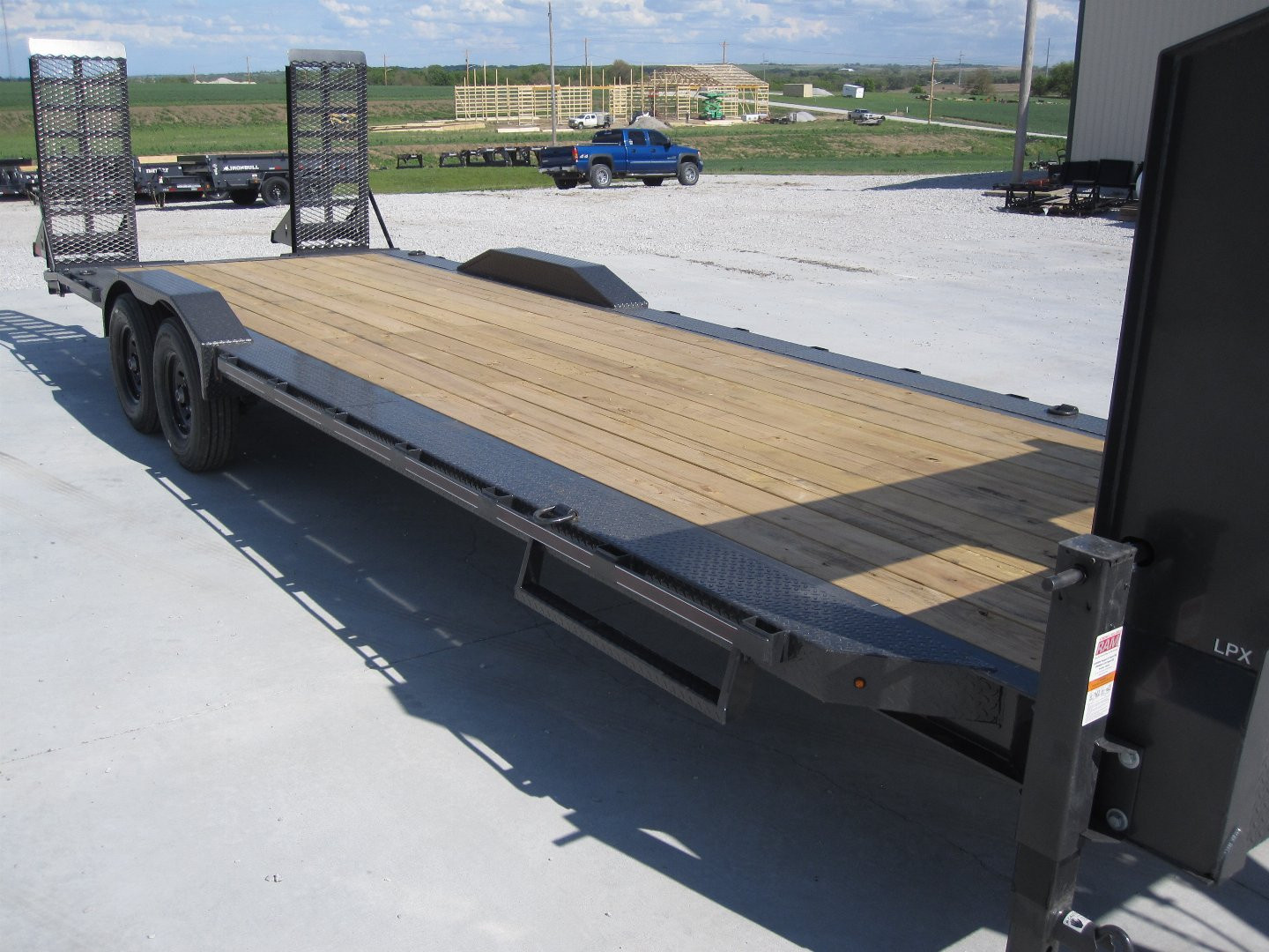 New 2024 Diamond C Trailers LPX-207 102x26 Gooseneck Equipment Trailer