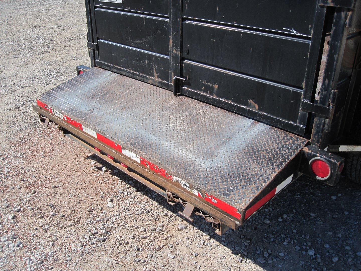 Used 2004 H&H Trailers 83x20 Gooseneck Equipment Trailer