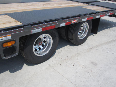 New 2025 Diamond C Trailers FMAX-212 102x32 Gooseneck Flatbed Trailer