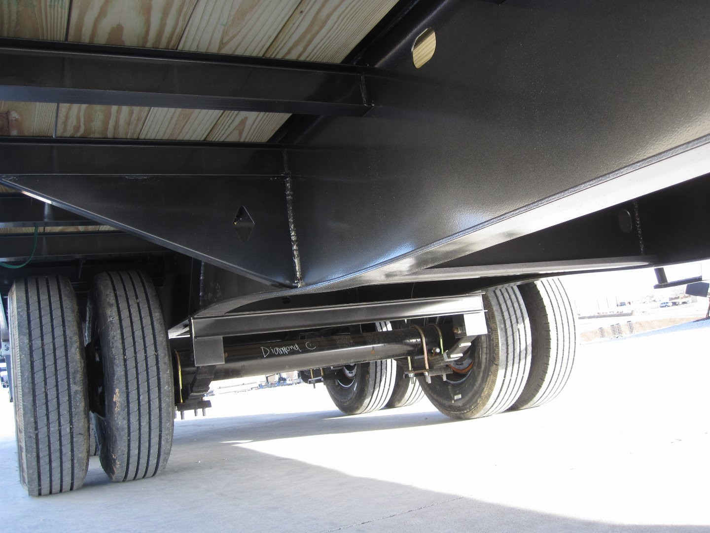 New 2025 Diamond C Trailers FMAX-210 102x25 Gooseneck Flatbed Trailer