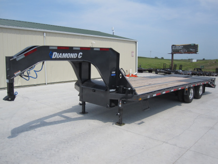 New 2025 Diamond C Trailers FMAX-210 102x25 Gooseneck Flatbed Trailer
