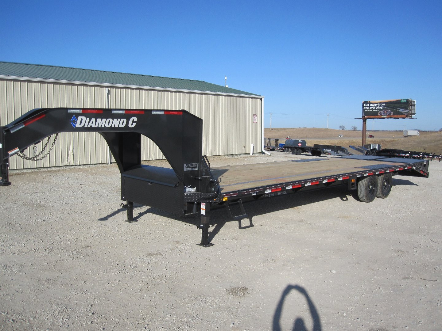 New 2024 Diamond C Trailers FMAX-207 Gooseneck Flatbed Trailer