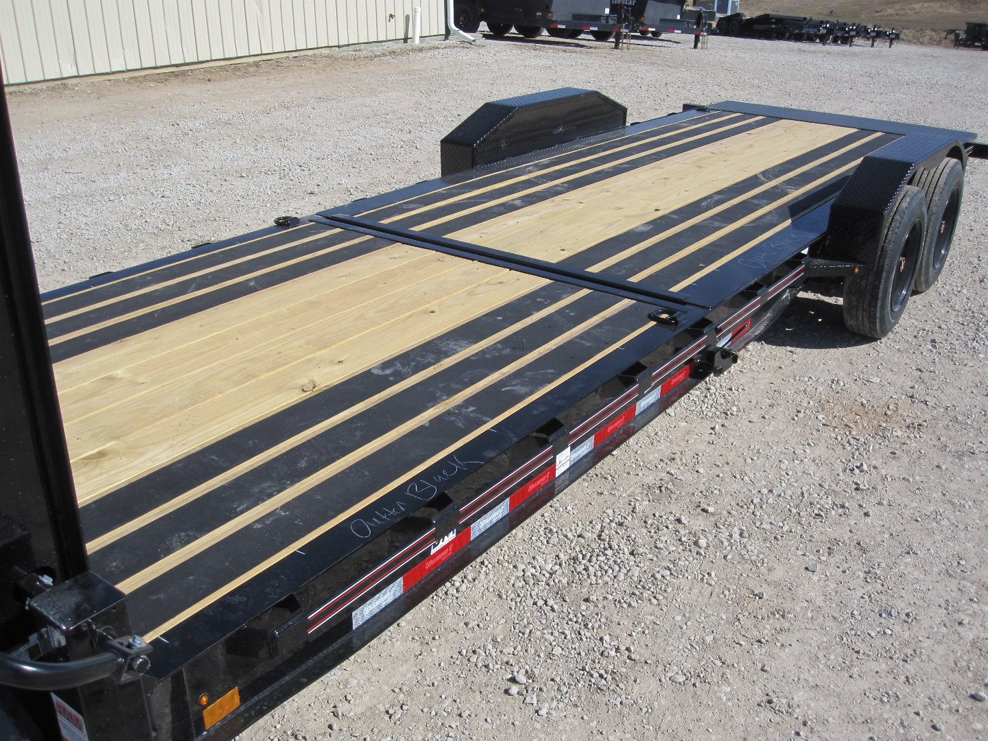 New 2024 Diamond C Trailers HDT-208 82x24 Gooseneck Tilt Trailer