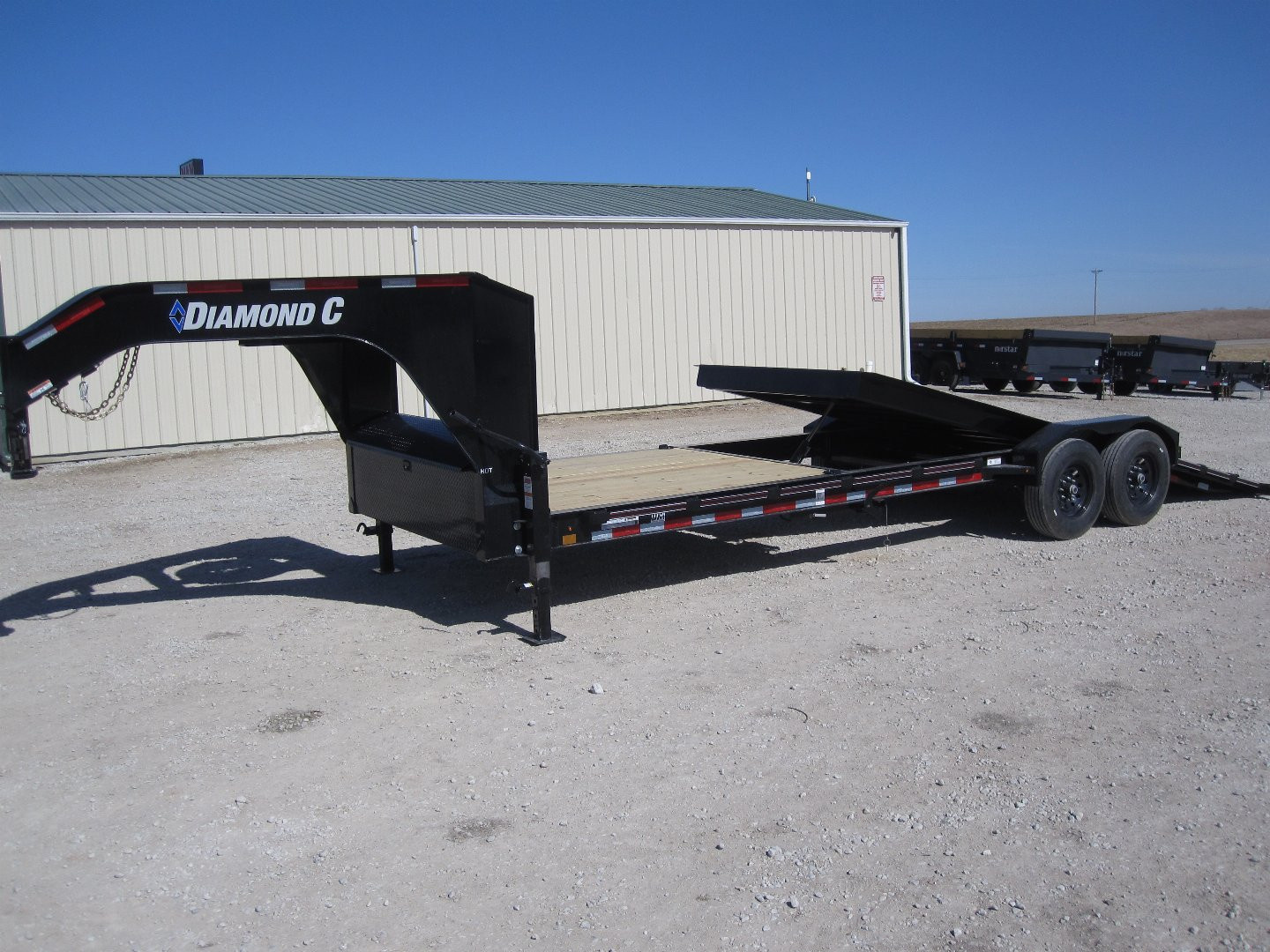 New 2024 Diamond C Trailers HDT-207 82x26 Gooseneck Tilt Trailer