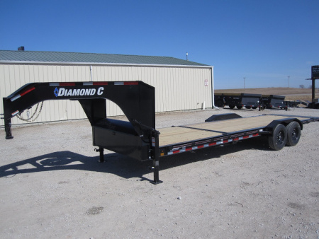 New 2024 Diamond C Trailers HDT-207 82x26 Gooseneck Tilt Trailer
