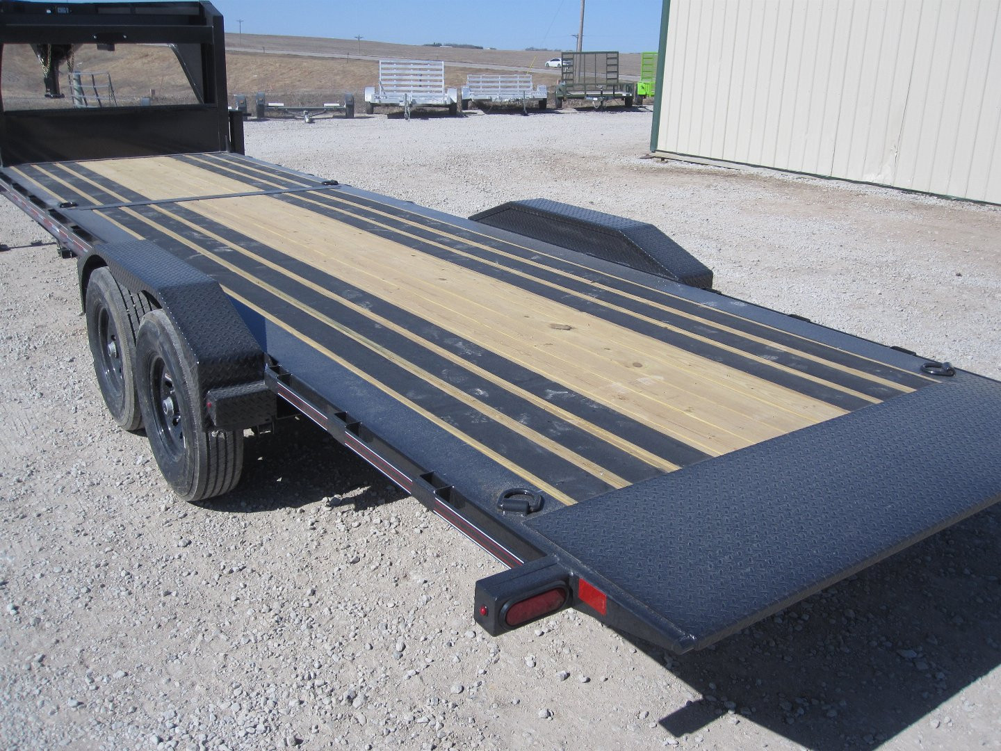 New 2024 Diamond C Trailers HDT-207 82x26 Gooseneck Tilt Trailer