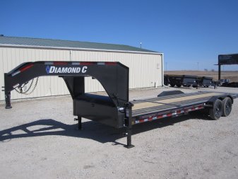 New 2024 Diamond C Trailers HDT-207 82x26 Gooseneck Tilt Trailer