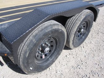 New 2024 Diamond C Trailers HDT-207 82x26 Gooseneck Tilt Trailer