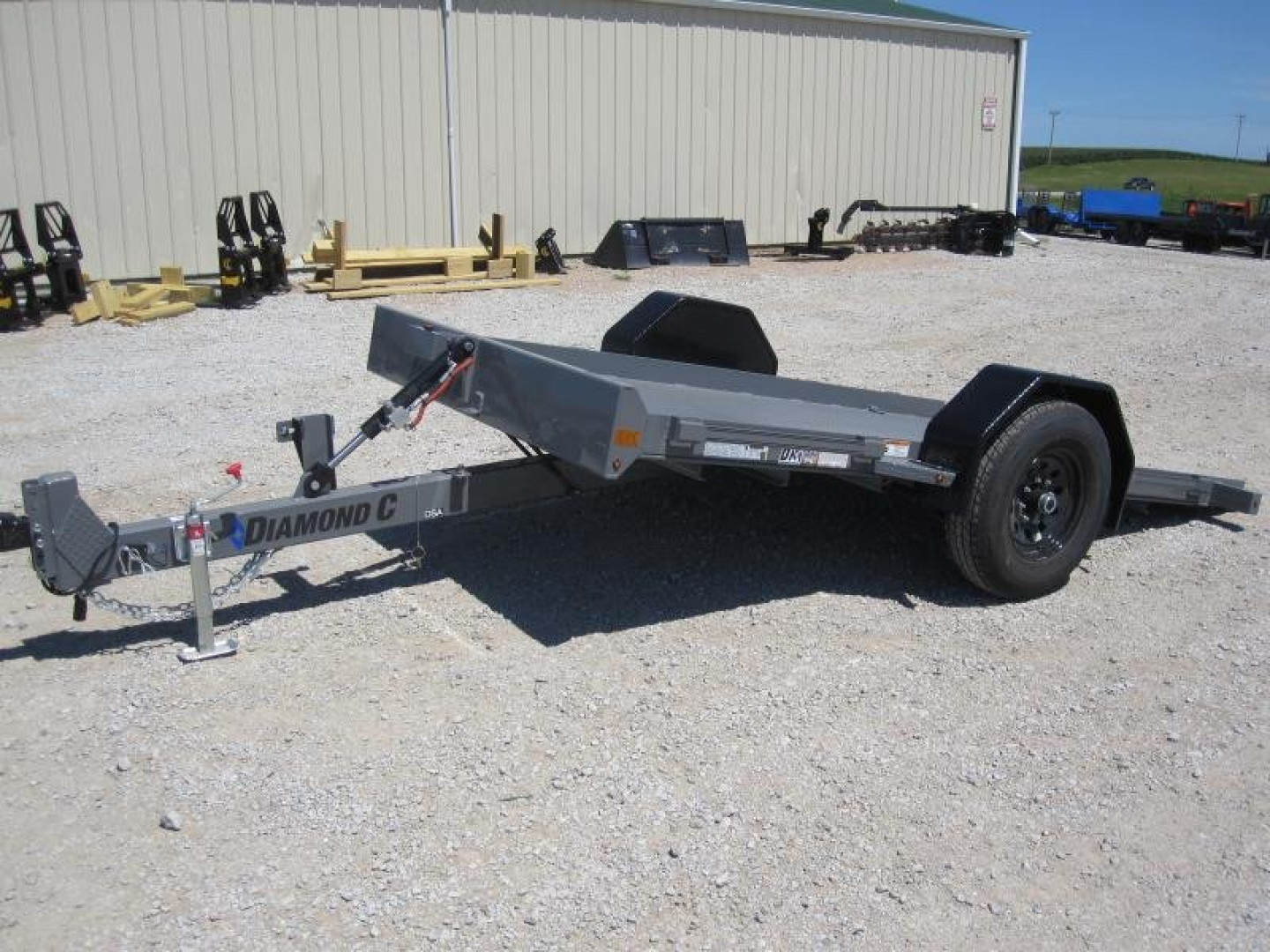 New 2023 Diamond C Trailers 77x12 DSA-107 Scissor Hauler Tilt Trailer