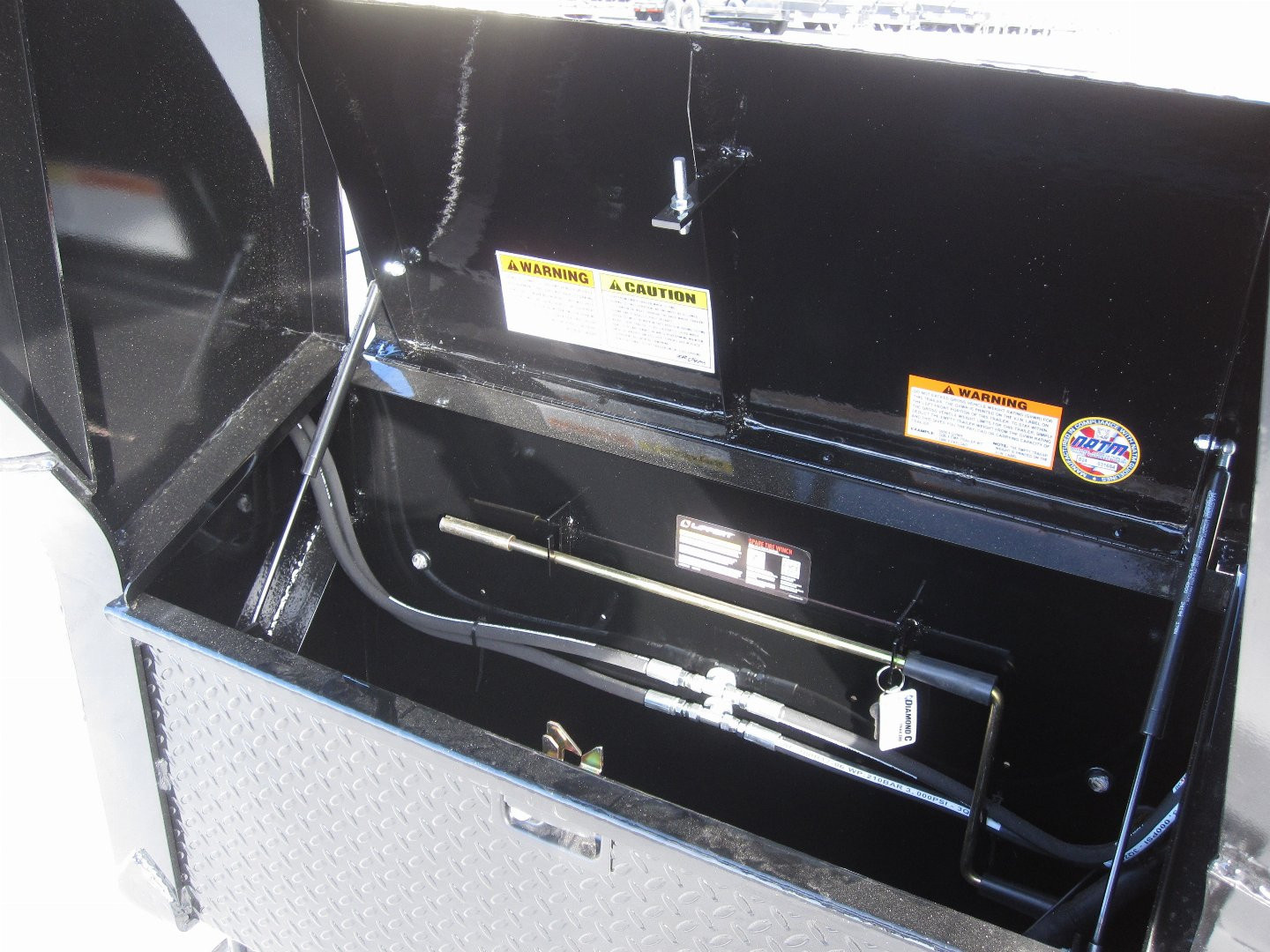 New 2026 Diamond C Trailers 102x32 FMAX-212 Hydraulic Dove Flatbed Trailer