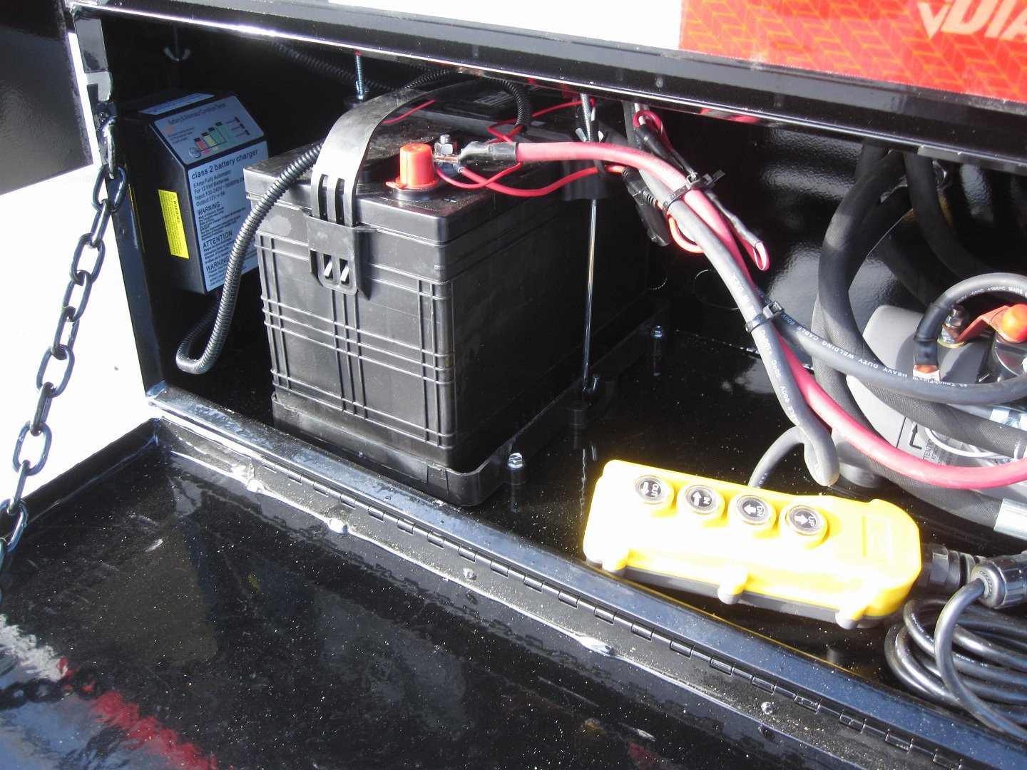 New 2026 Diamond C Trailers 102x32 FMAX-212 Hydraulic Dove Flatbed Trailer