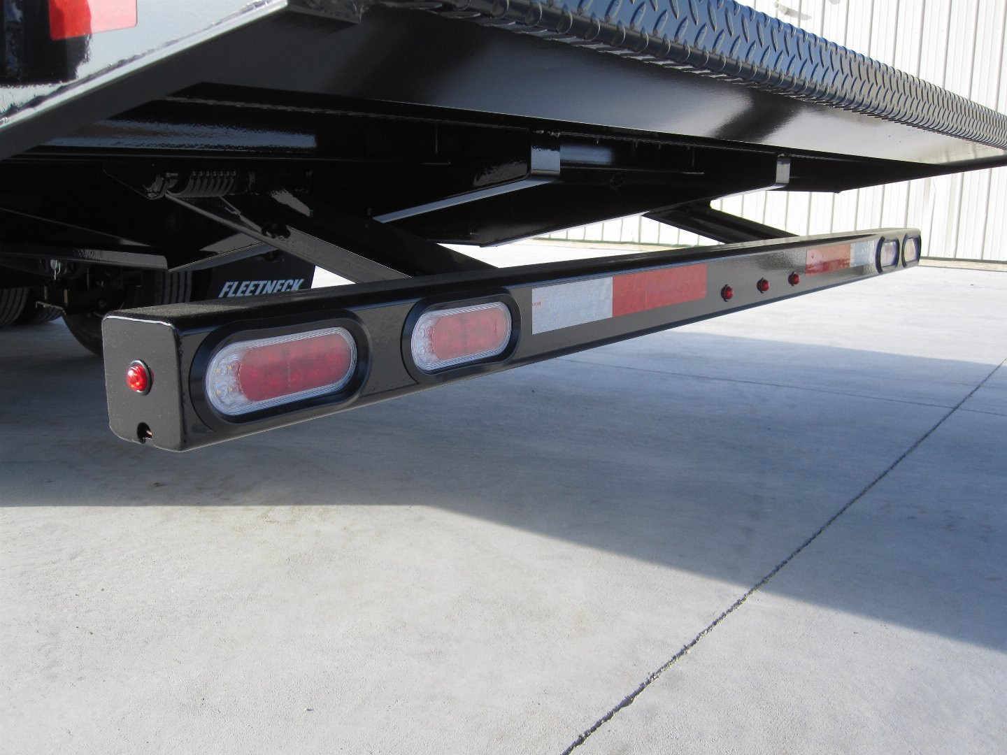 New 2026 Diamond C Trailers 102x32 FMAX-212 Hydraulic Dove Flatbed Trailer
