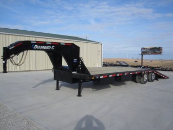 New 2025 DIAMOND C TRAILERS 102x32 FMAX-212 Hydraulic Dove Flatbed Trailer