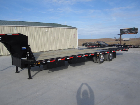 New 2026 Diamond C Trailers 102x32 FMAX-212 Hydraulic Dove Flatbed Trailer