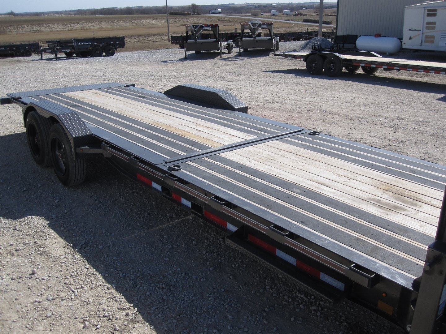 Used 2023 DIAMOND C TRAILERS 82x24 HDT-208 Gooseneck Tilt Trailer