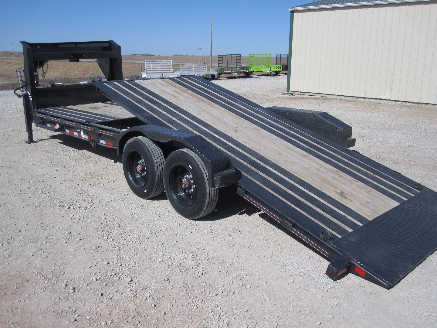 Used 2023 DIAMOND C TRAILERS 82x24 HDT-208 Gooseneck Tilt Trailer