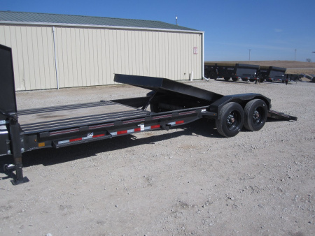 Used 2023 DIAMOND C TRAILERS 82x24 HDT-208 Gooseneck Tilt Trailer