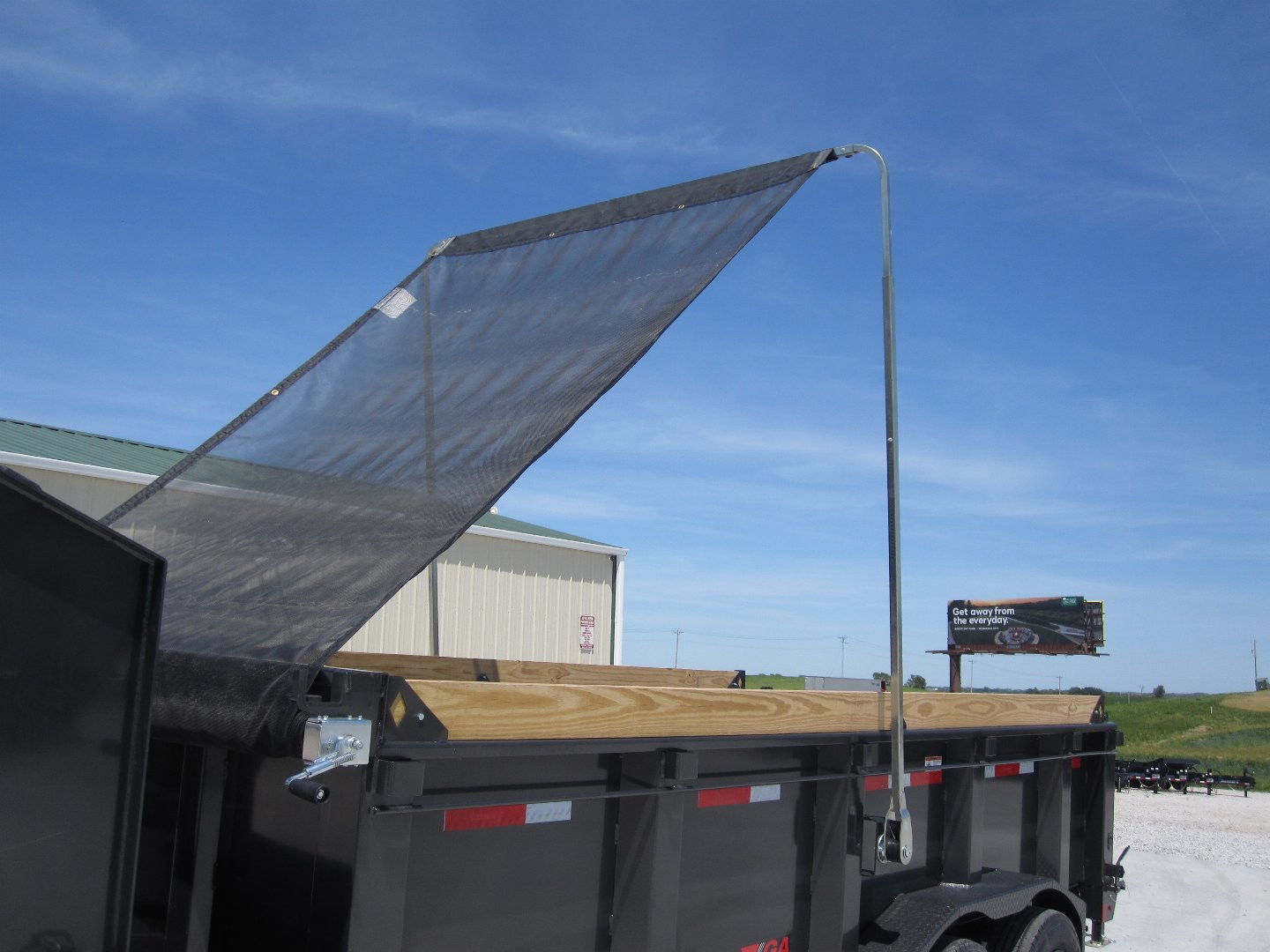 New 2024 DIAMOND C TRAILERS 82x16 LPT-210 Lo-Pro Gooseneck Dump Trailer