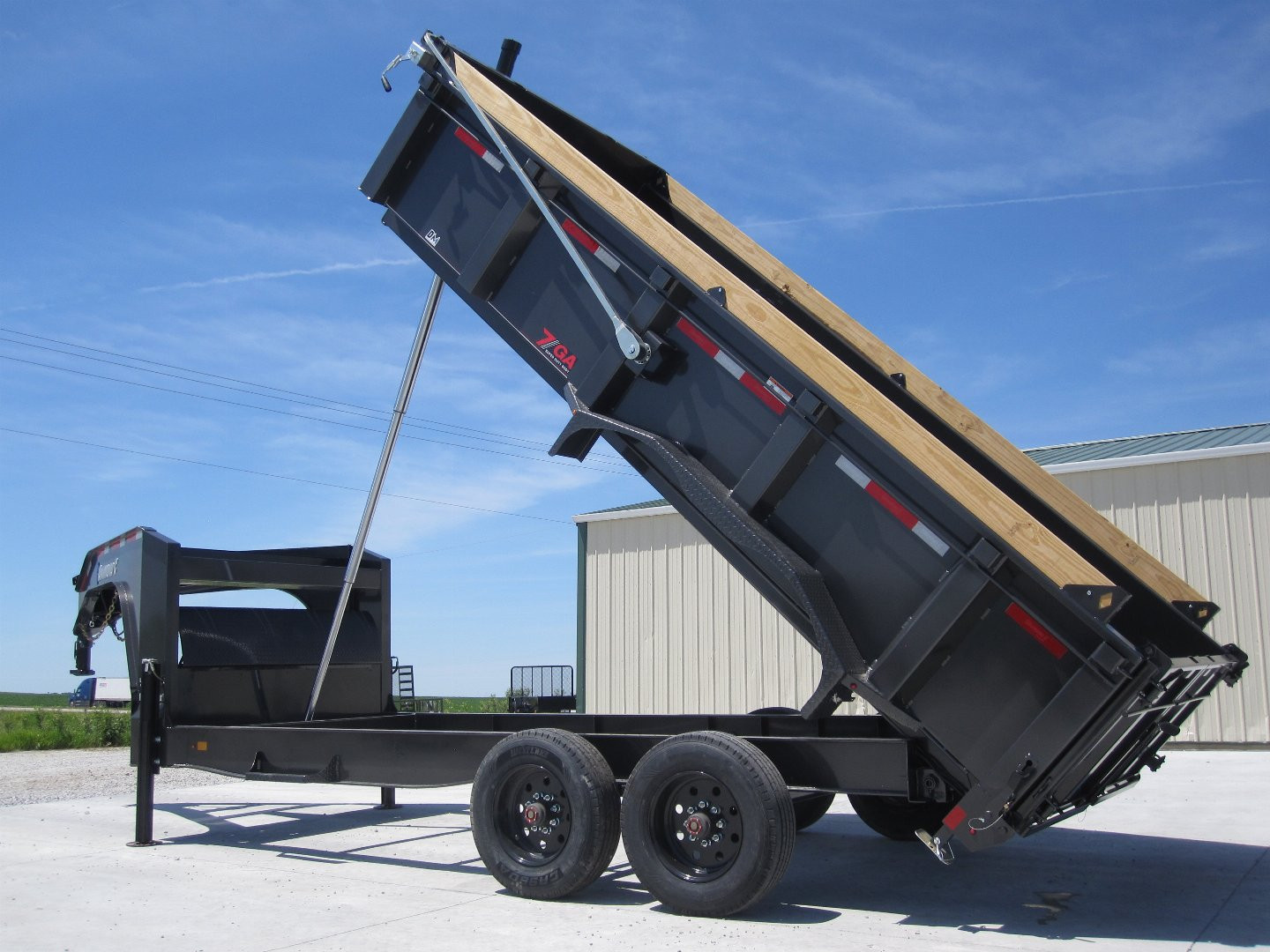 New 2024 DIAMOND C TRAILERS 82x16 LPT-210 Lo-Pro Gooseneck Dump Trailer