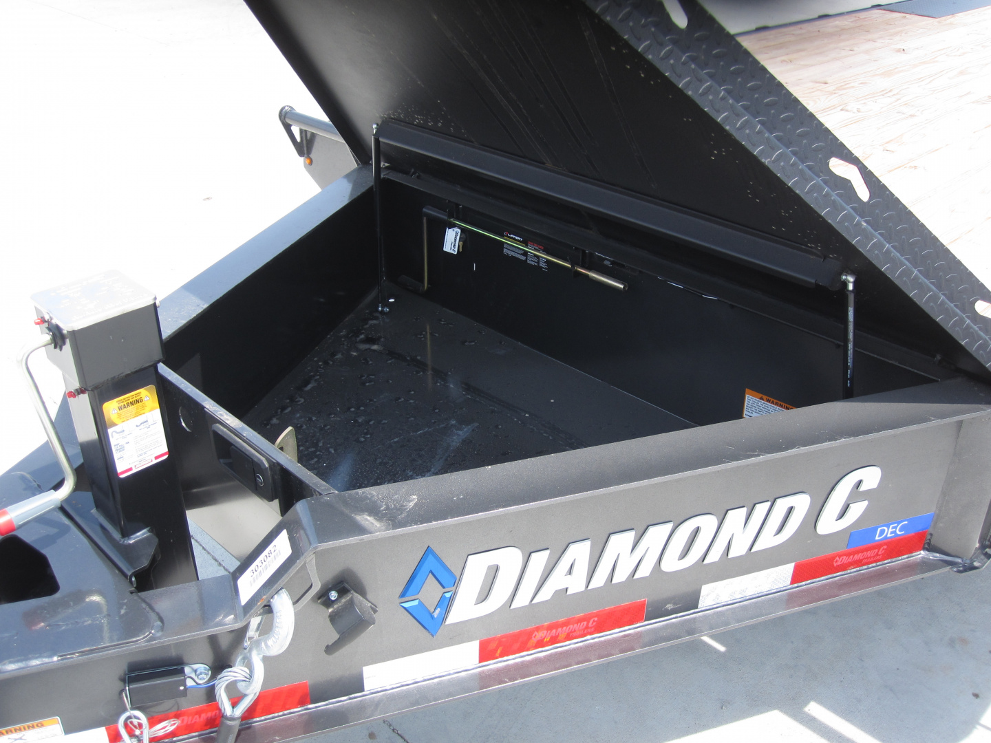 New 2025 Diamond C Trailers DEC-210 102x24 Flatbed Trailer