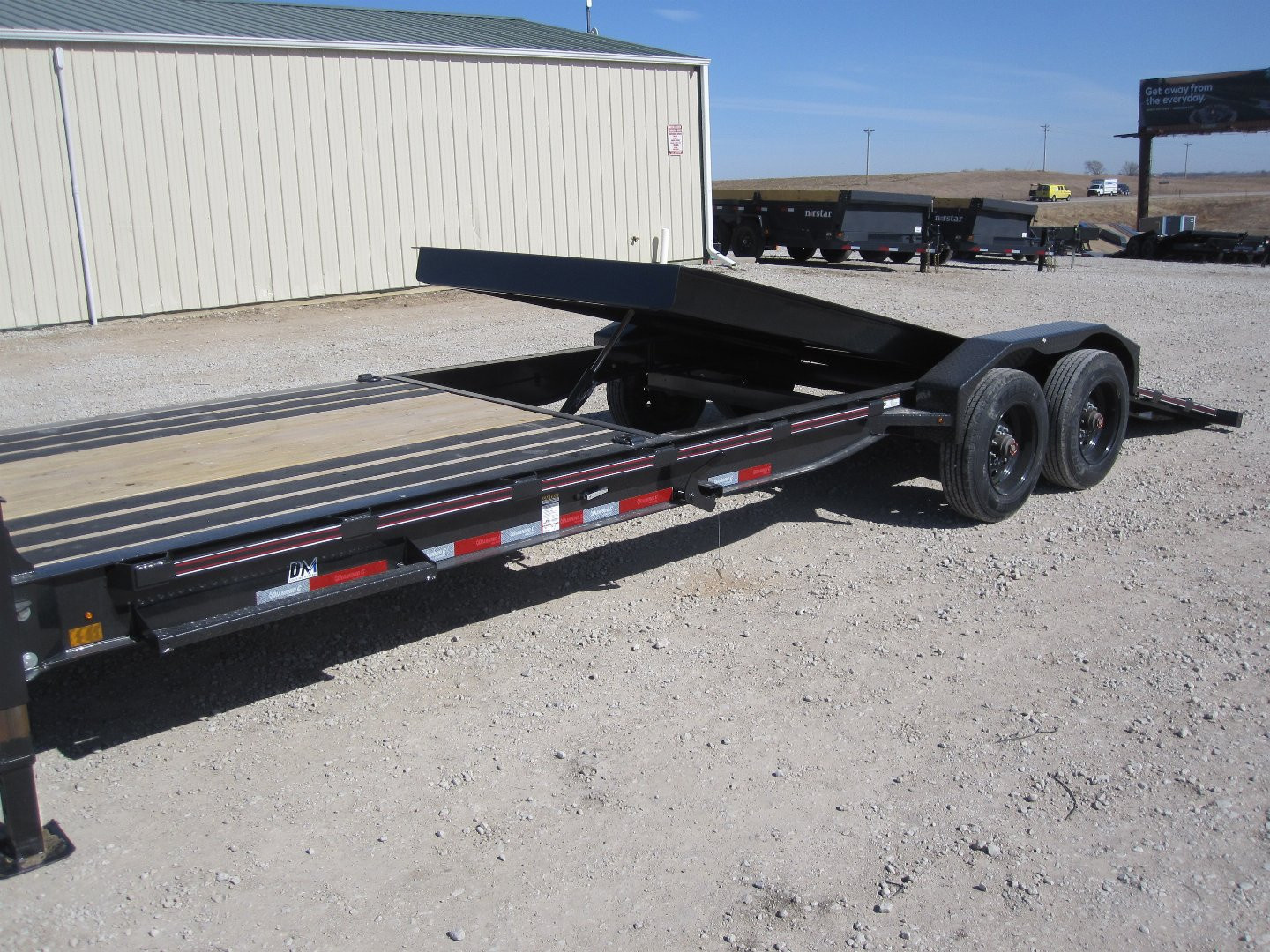 New 2024 DIAMOND C TRAILERS HDT-210 82x26 Gooseneck Tilt Trailer