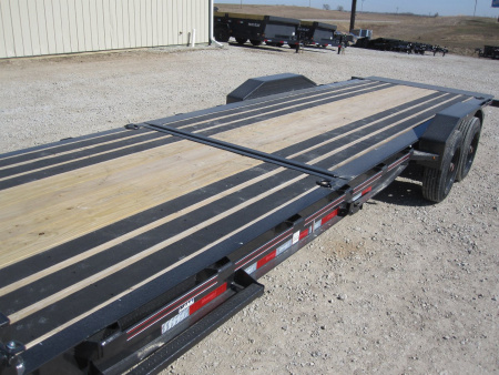 New 2024 DIAMOND C TRAILERS HDT-210 82x26 Gooseneck Tilt Trailer