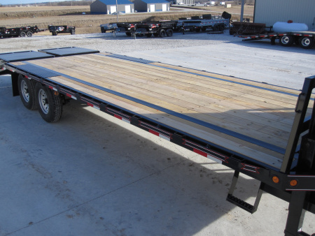 New 2026 Diamond T 102x25 Lo-Pro Gooseneck Flatbed Trailer