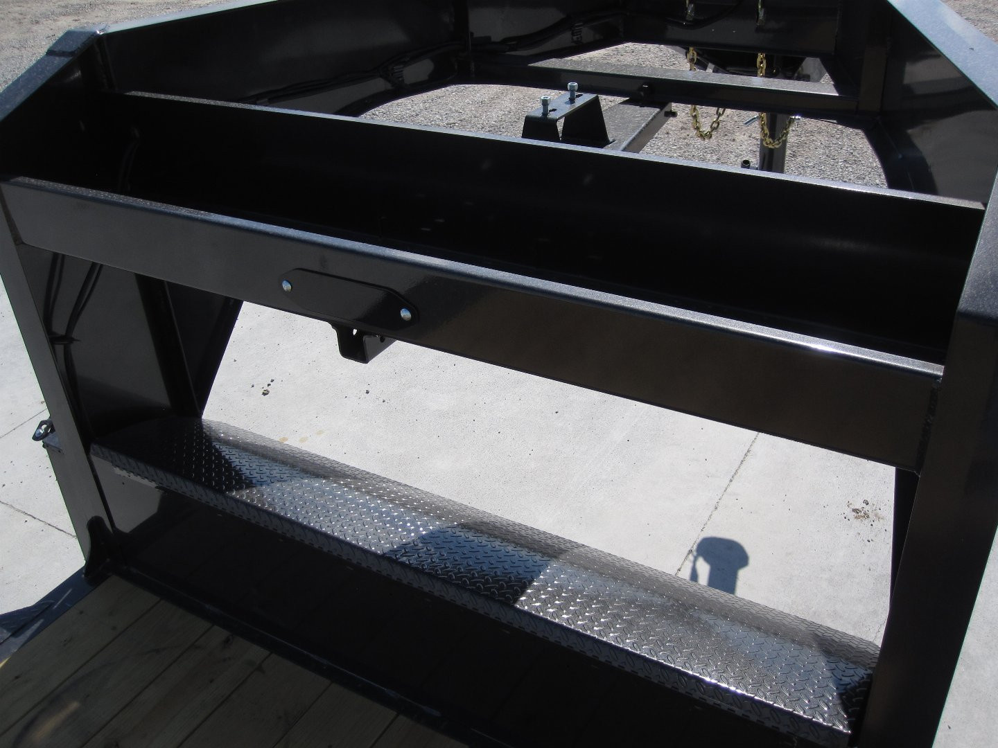 New 2024 DIAMOND C TRAILERS 102x28 LPX-208 Gooseneck Equipment Trailer