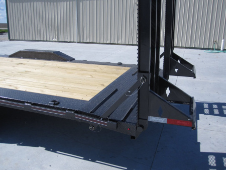 New 2024 DIAMOND C TRAILERS 102x28 LPX-208 Gooseneck Equipment Trailer