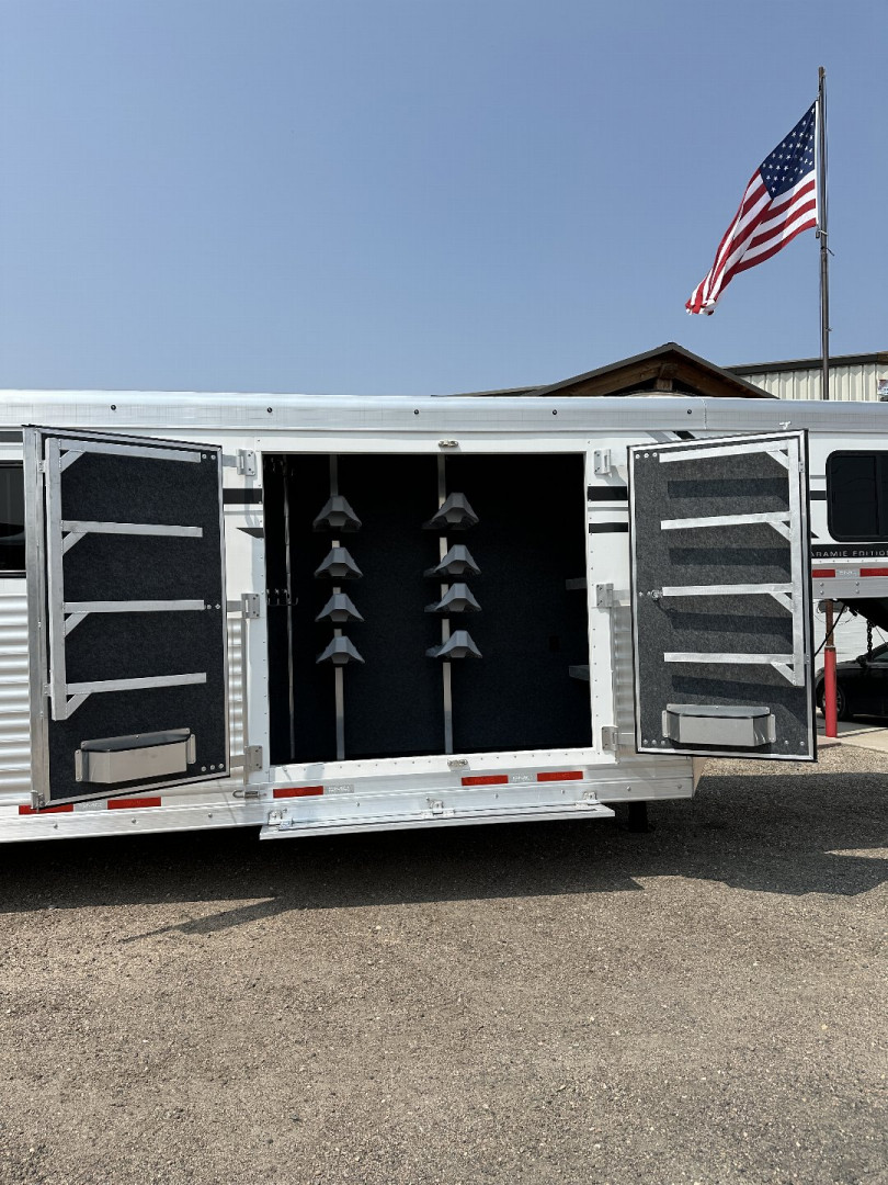 New 2026 SMC 6 Horse Trainers pkg Horse Trailer with AC.