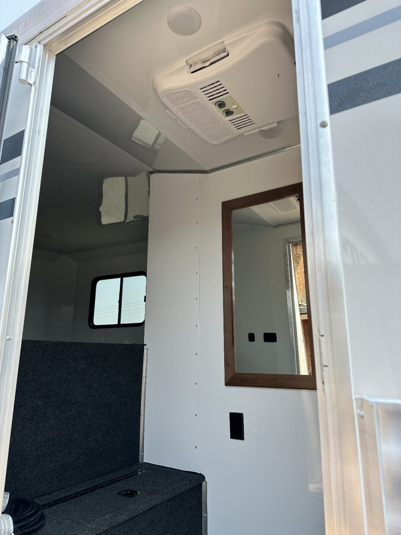 New 2026 SMC 6 Horse Trainers pkg Horse Trailer with AC.