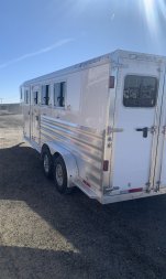 New 2025 Featherlite Trailers 9600 3 H Slant Horse Trailer